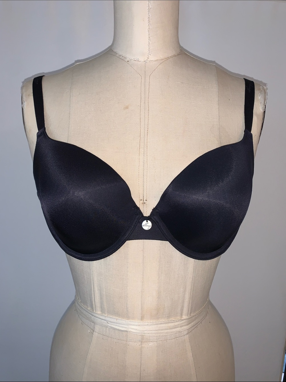 DKNY Black T-shirt bra 36C